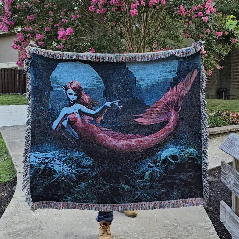 Nereida Undersea Killer - Woven Tapestry Blanket